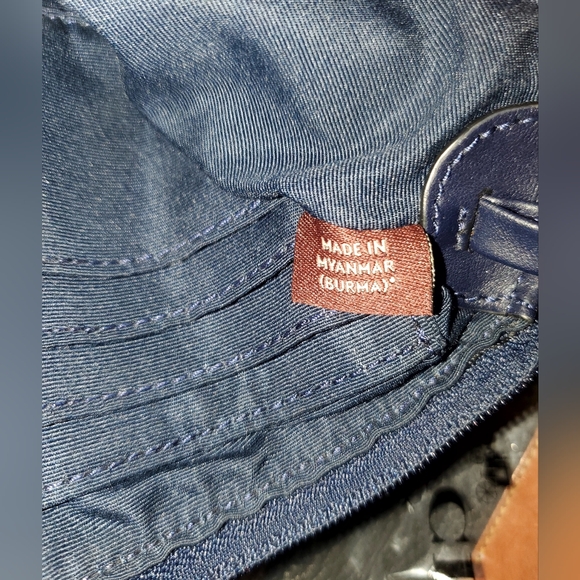 💙COACH Colette Pleated Smooth Leather Zip Top Wristlet in Midnight Blue ✨️NWOT - Picture 14 of 14